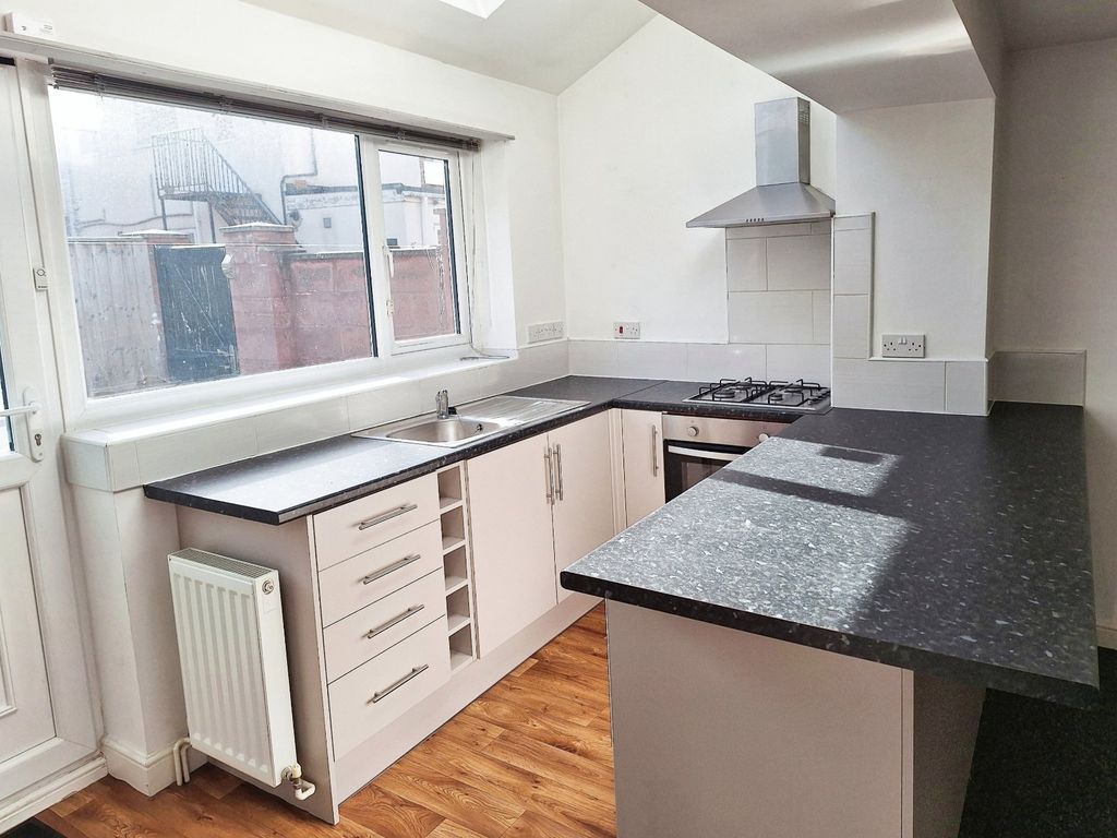 Property photo 3 of 6 Picture No. 01