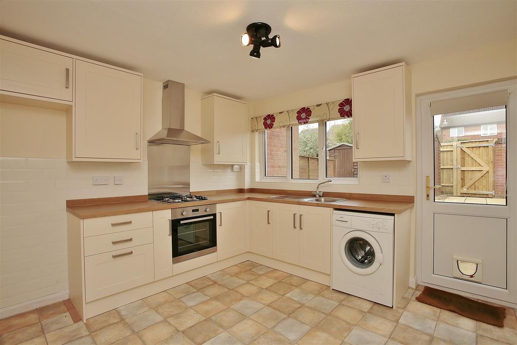 Property photo 2 of 14