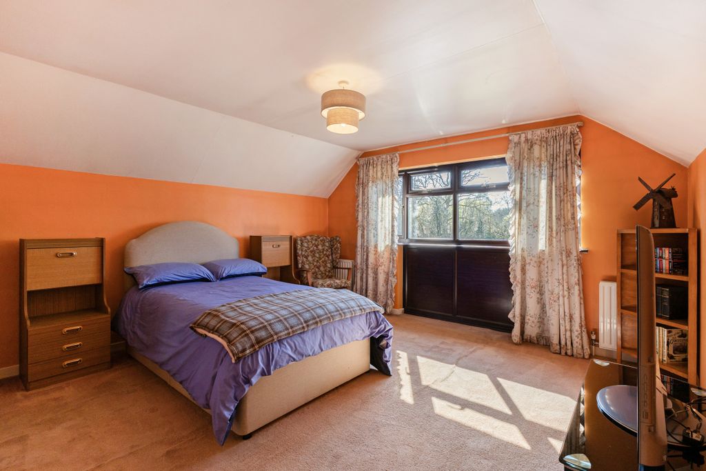 Additional image 25 of 4 bed detached house for saleHare Lane, Lingfield RH7