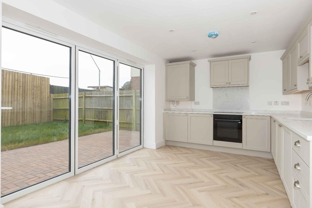 Property photo 3 of 20 Gardner-16.Jpg