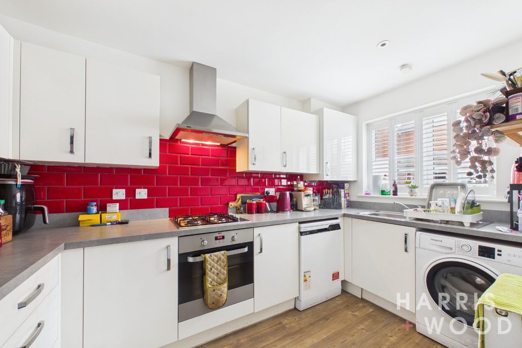 Property photo 2 of 17 5675282
