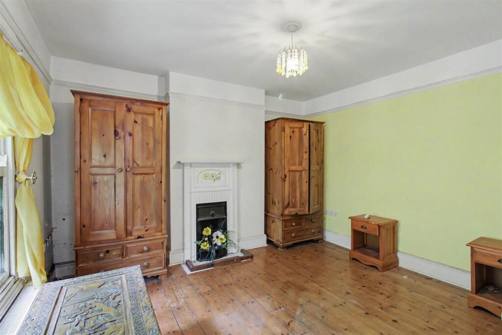 Property photo 3 of 26