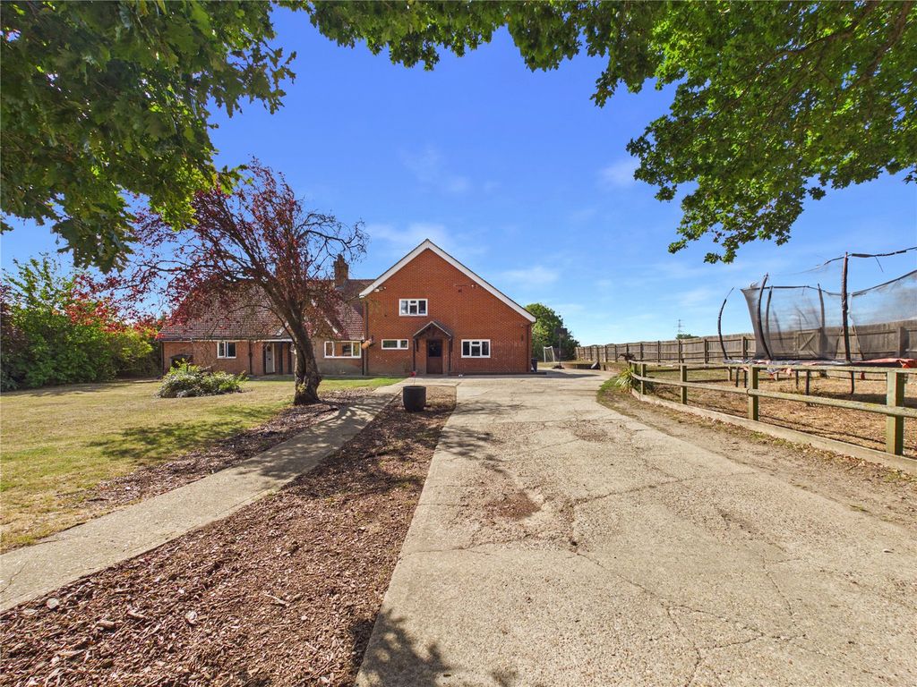 Property photo 1 of 18 Picture No. 01