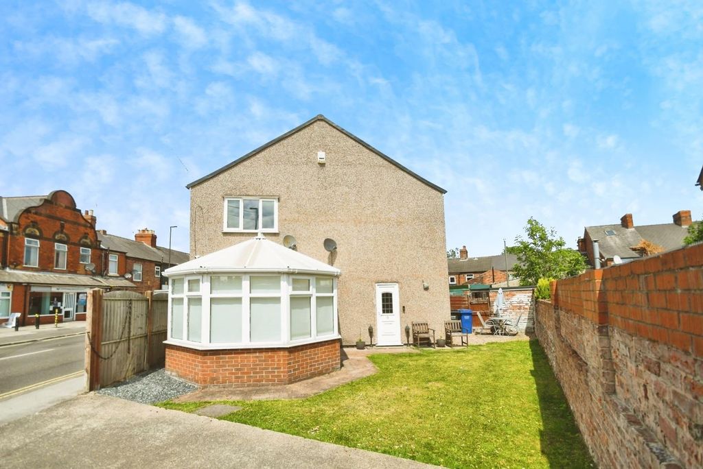 Property photo 1 of 16 Rear 03.Jpg