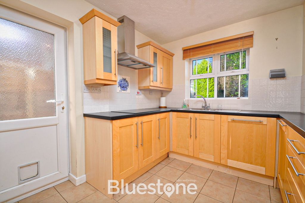 Property photo 3 of 30