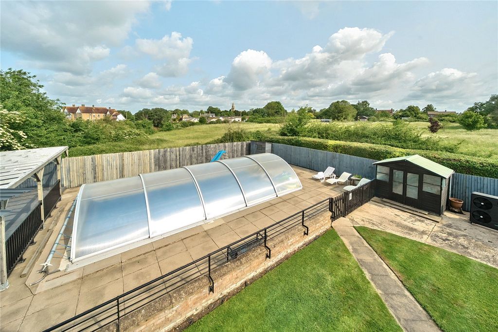 Property photo 3 of 42 Swimming Pool