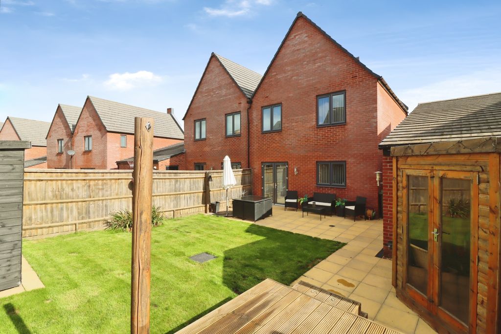 Property photo 1 of 26 1000000584