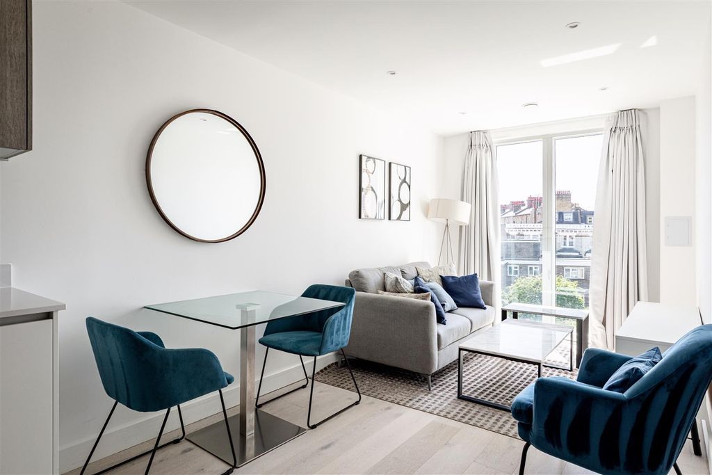 Property photo 2 of 18 Atelier Apartments-7.Jpg