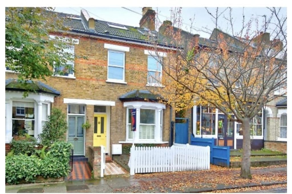 Property photo 1 of 7