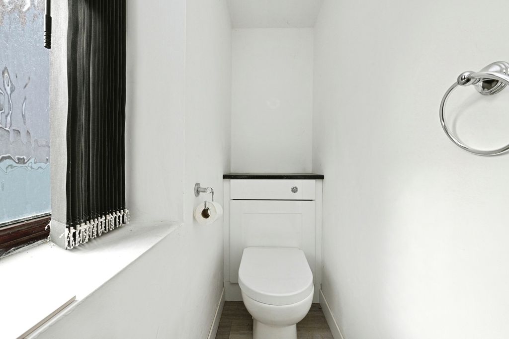 Property photo 3 of 30 Photo