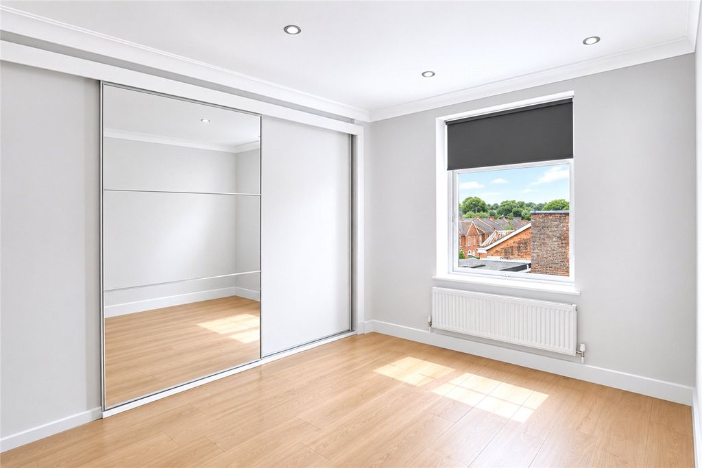 Property photo 3 of 7 Picture No. 01