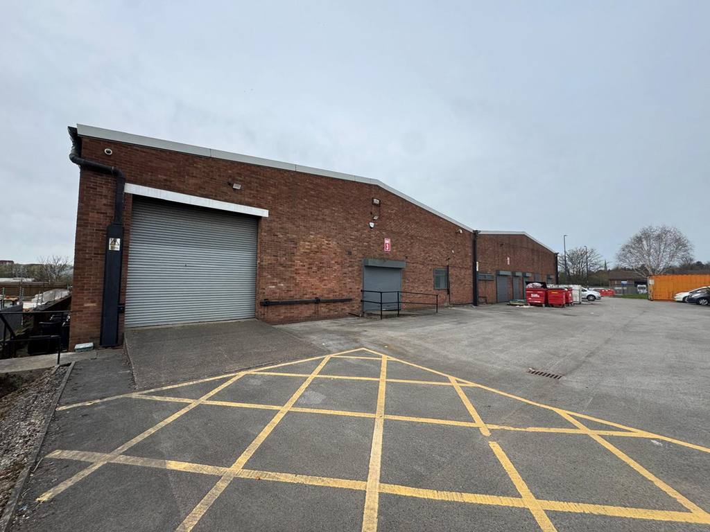 Property photo 2 of 8