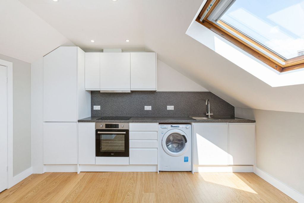 Property photo 2 of 13 Kitchen
