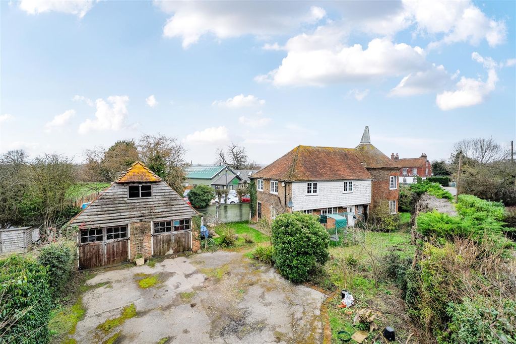 Property photo 1 of 33 1418931-9-69A086E040E3A-Arw.Jpg