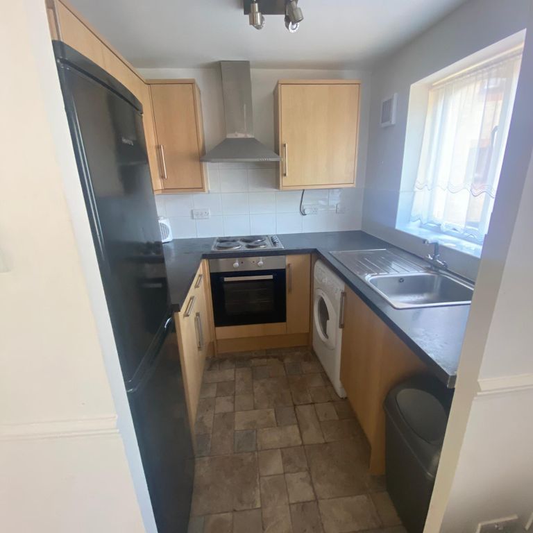 Property photo 2 of 5