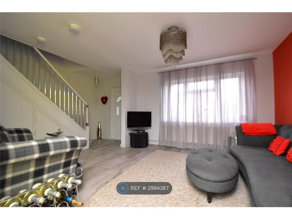 Property photo 2 of 22 Lounge
