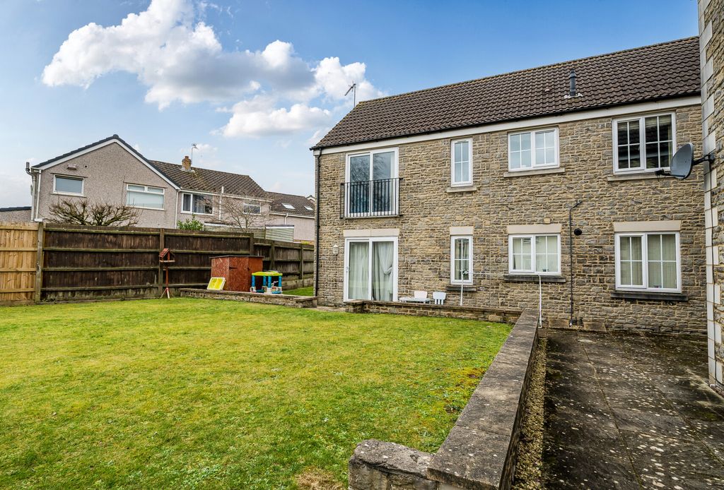 Property photo 1 of 22 1429110-19-69B2Ea...