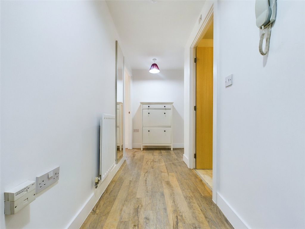 Property photo 2 of 13 Picture No. 01