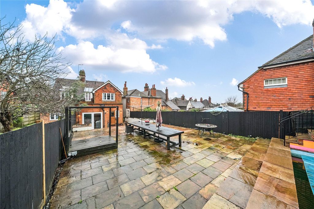 Property photo 2 of 20 Picture No. 23