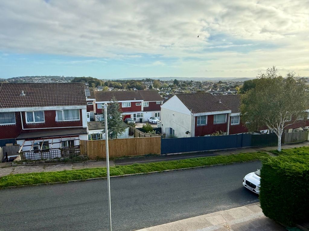 Property photo 3 of 24