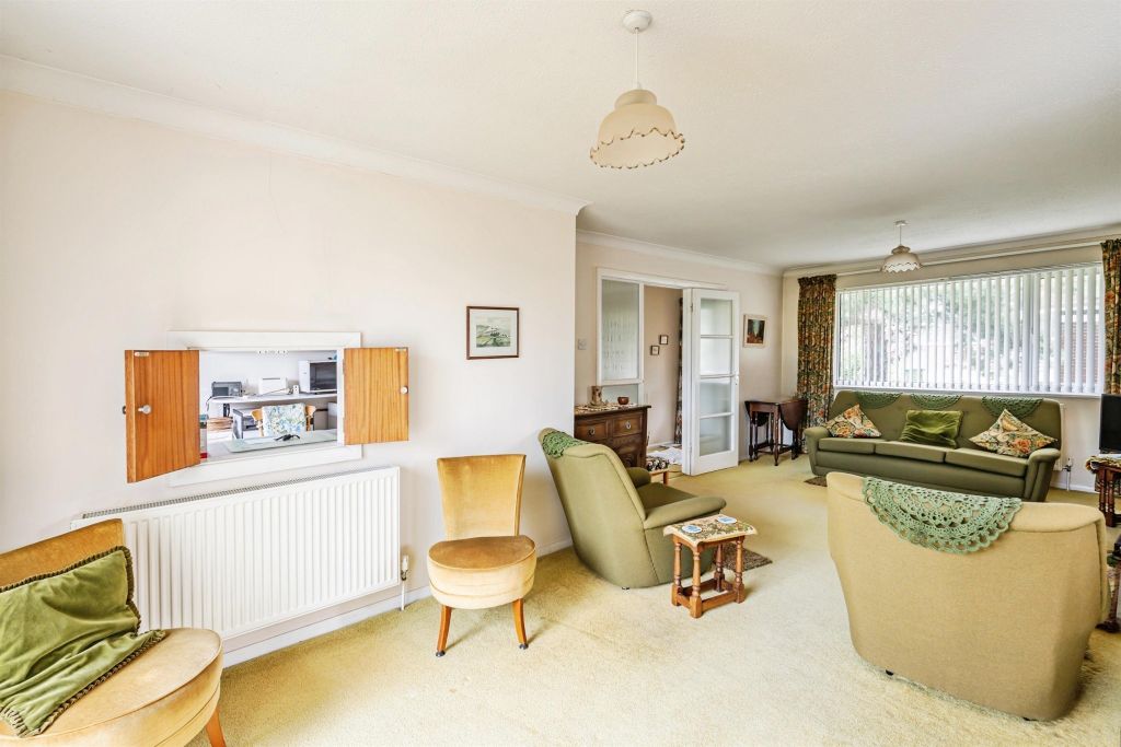 Property photo 2 of 18