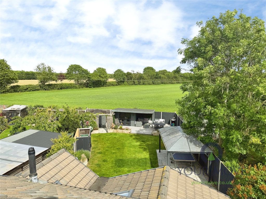 Property photo 1 of 23 Field View