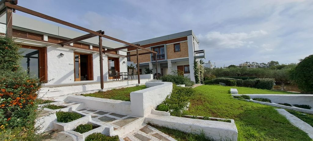 Property photo 3 of 38