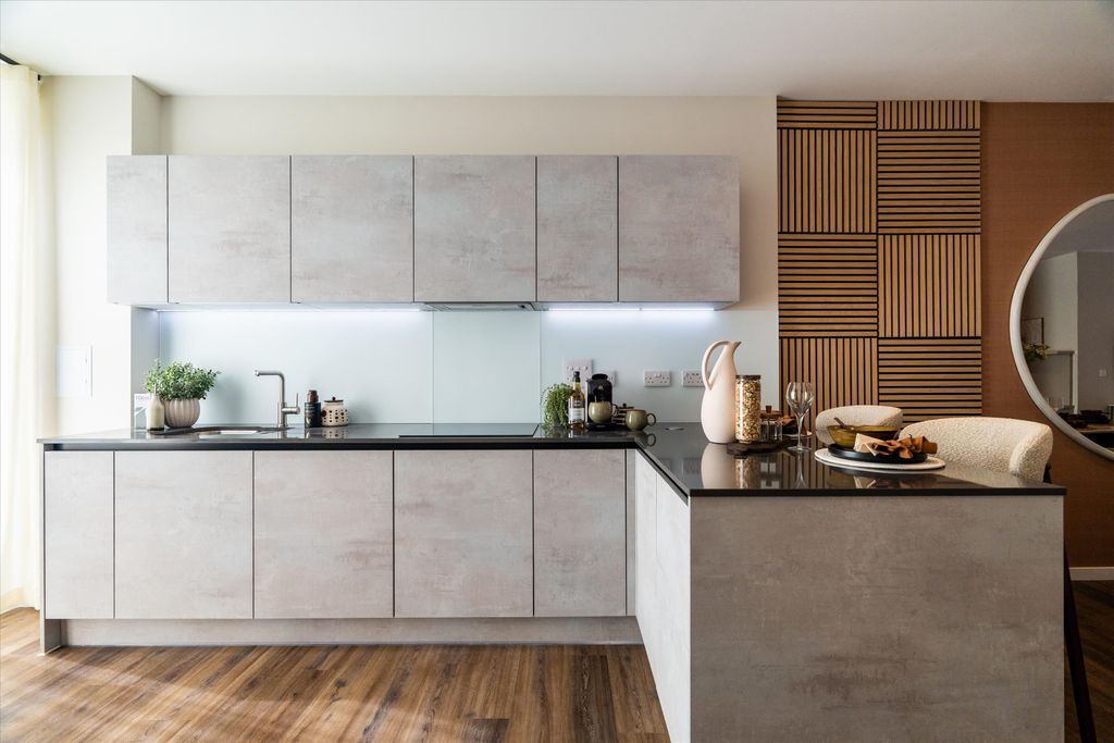 Property photo 3 of 12 Image