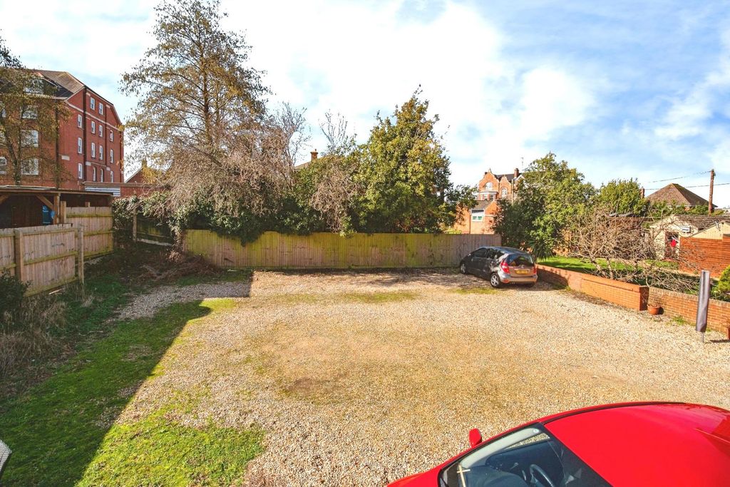 Property photo 2 of 15 Pbox-Img.Jpg