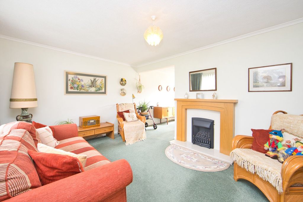 Property photo 2 of 13 Picture 2