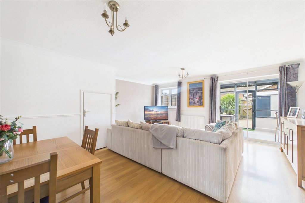 Property photo 2 of 12 Picture No. 01