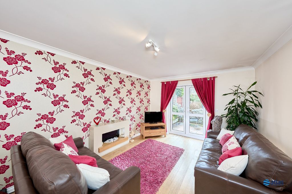 Property photo 2 of 13 Living Room