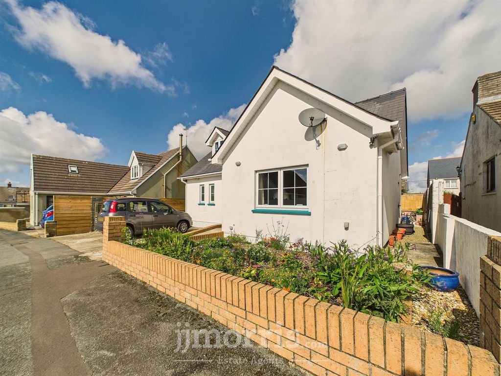 Property photo 3 of 29 Cam02122G0-Pr0374-Still003.Jpg