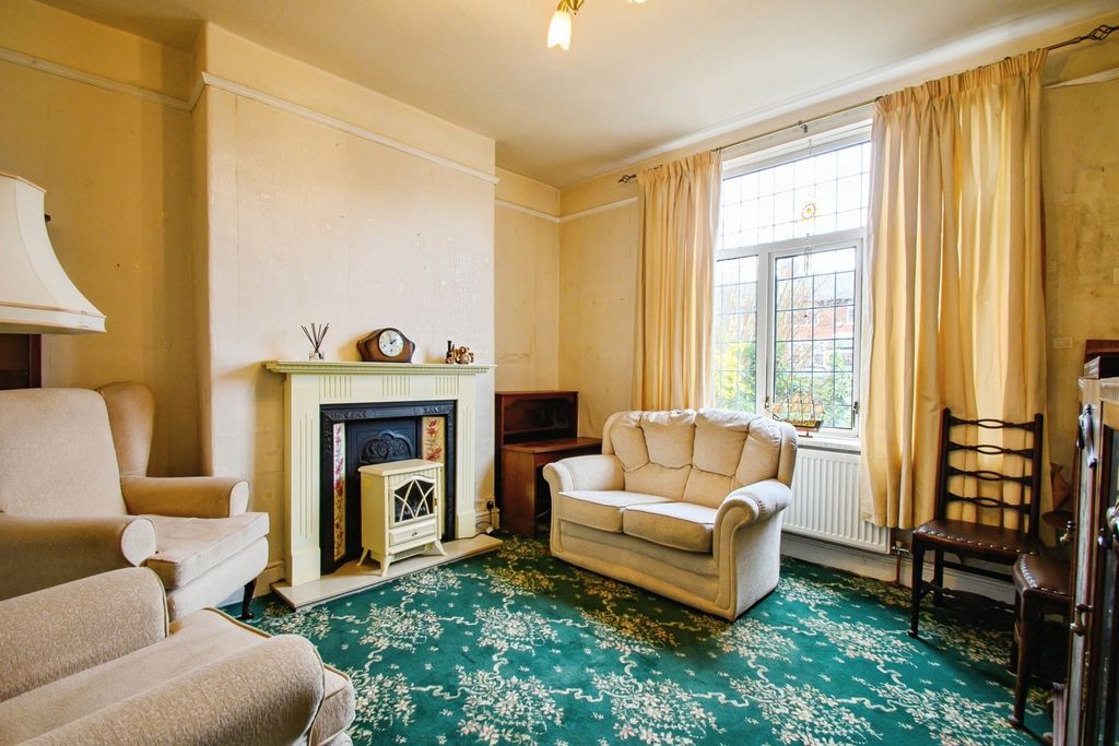 Property photo 2 of 19 Living Room