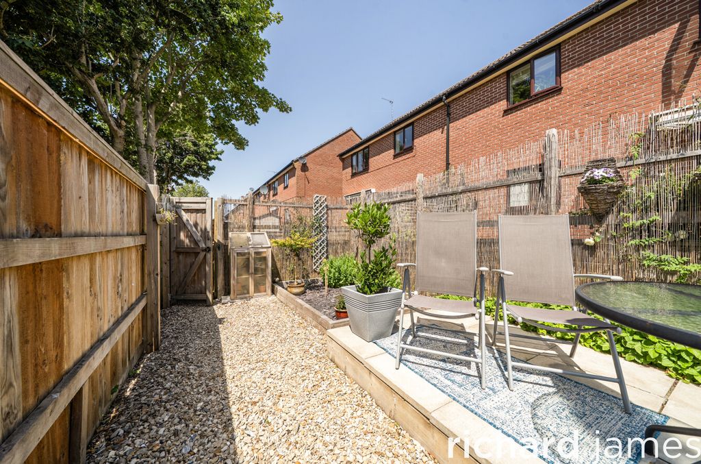 Property photo 2 of 14 493678A304794136Bdf10F0438A253Eb