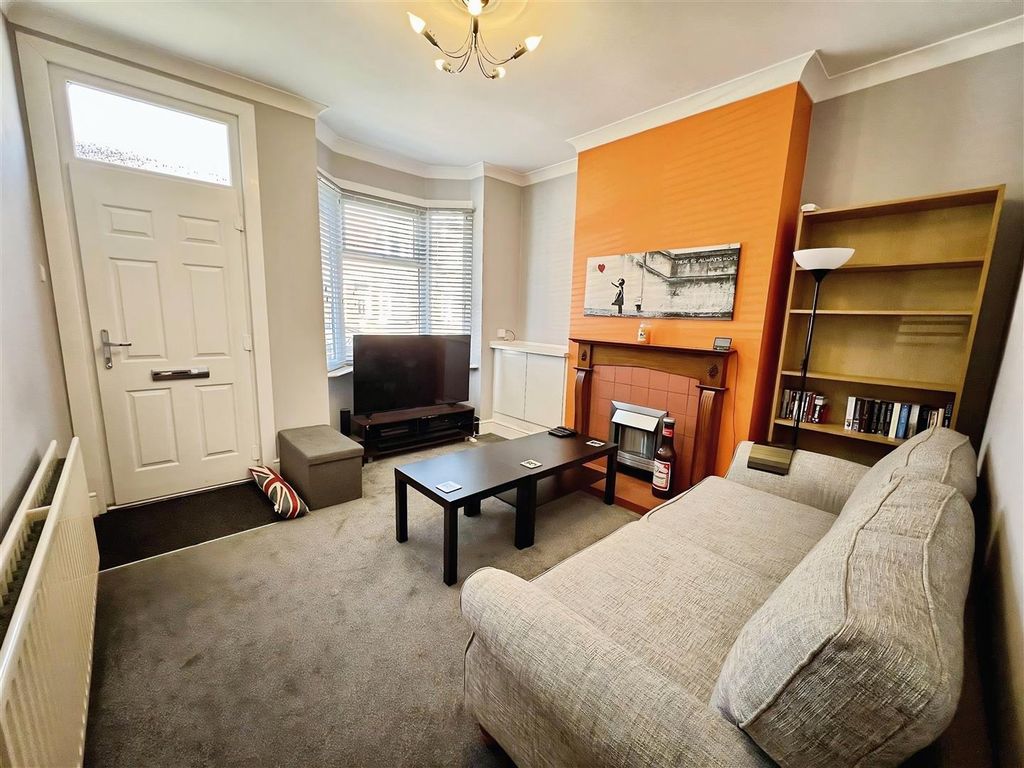 Property photo 3 of 12 Living Room