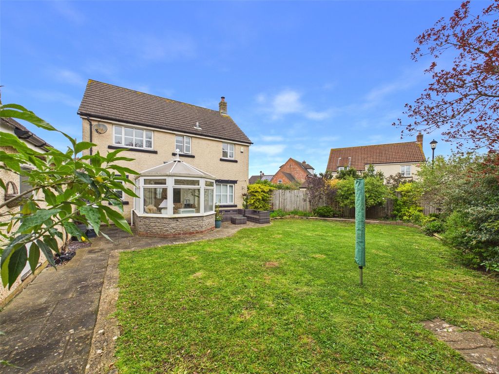 Property photo 2 of 22 Picture No. 20