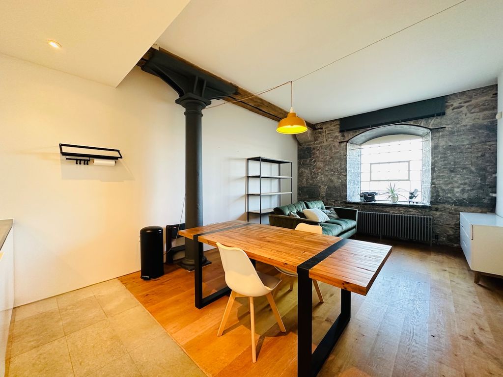 Property photo 2 of 12 Img_0107