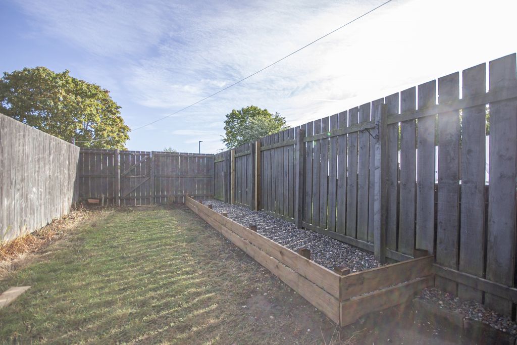 Property photo 2 of 10 2