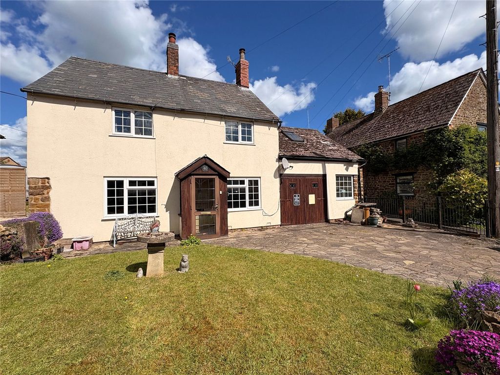 Property photo 1 of 22 Picture No. 05