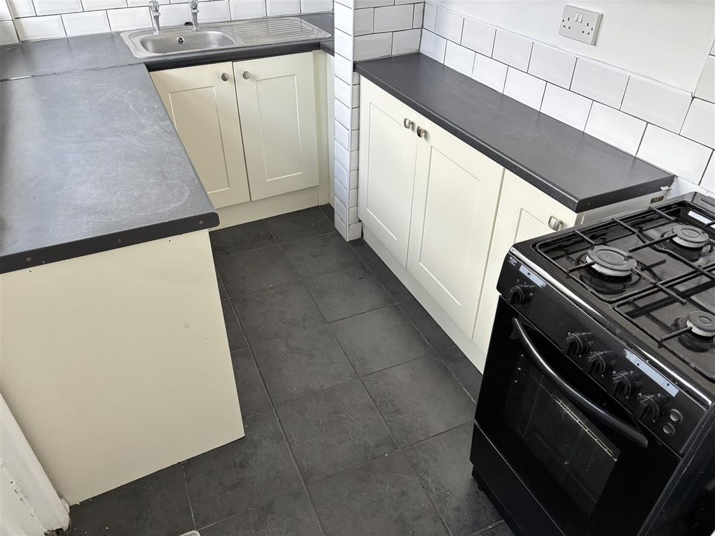 Property photo 2 of 12 Img_1378.Jpg
