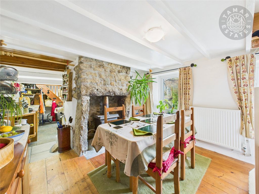 Property photo 2 of 15 Dining Room