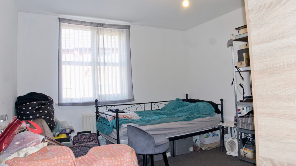 Property photo 2 of 4