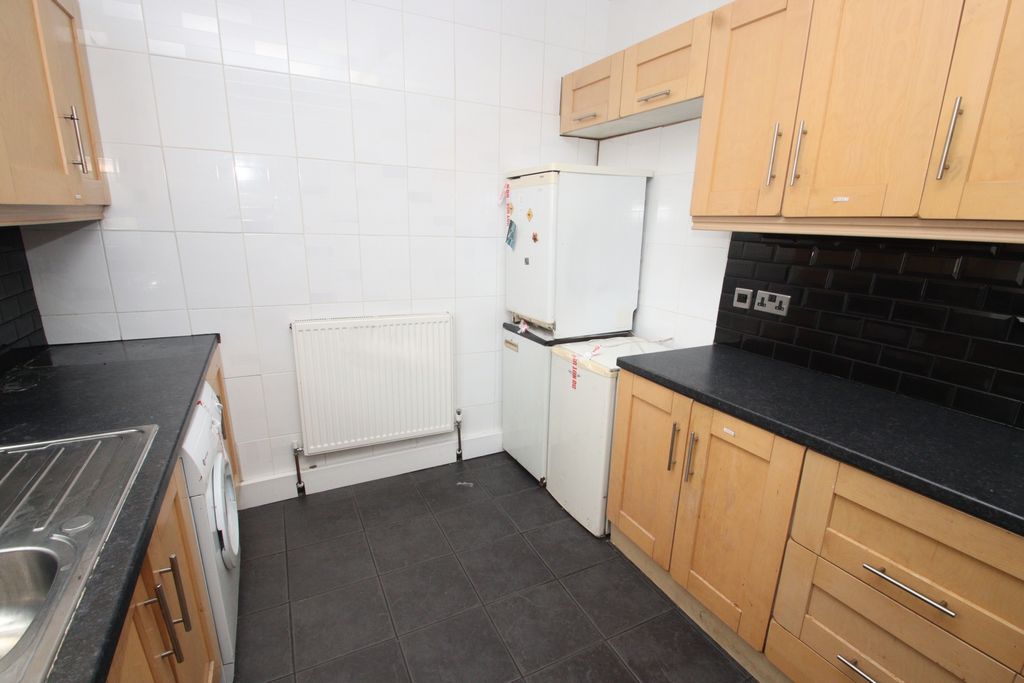Property photo 3 of 19 Photo 10