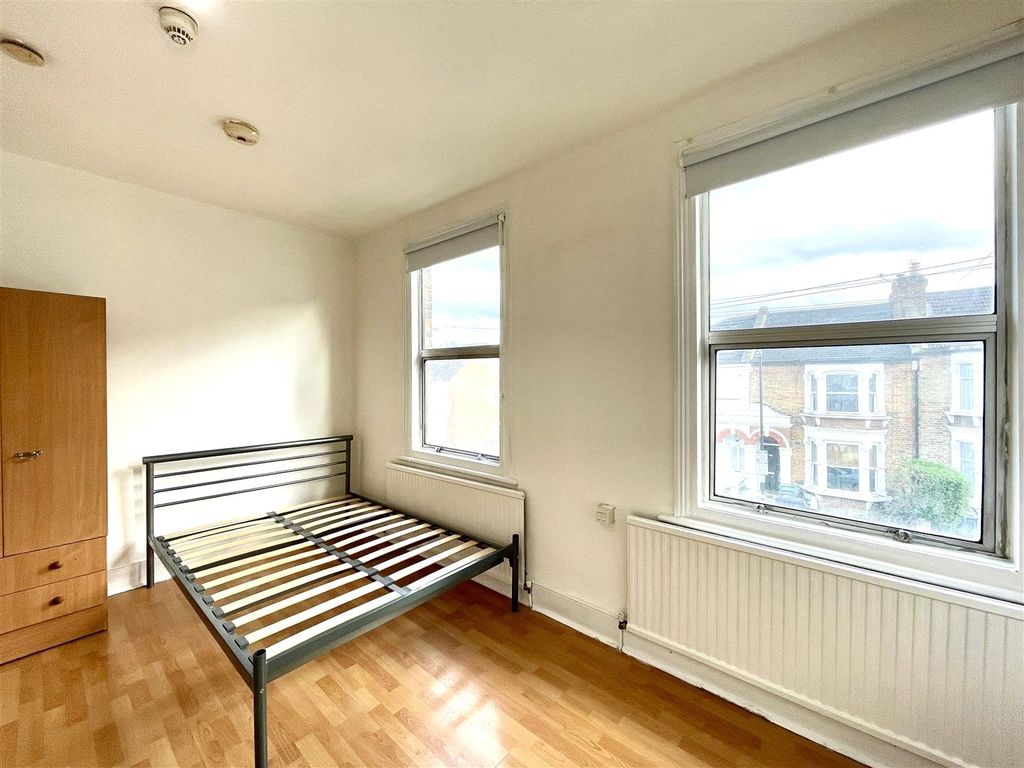 Property photo 1 of 5 Picture No. 04