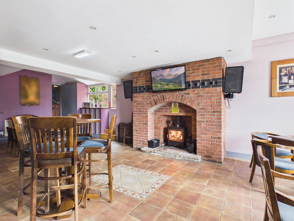 Property photo 3 of 22