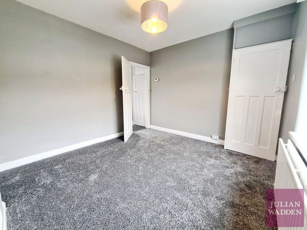 Property photo 3 of 16 Picture No. 17