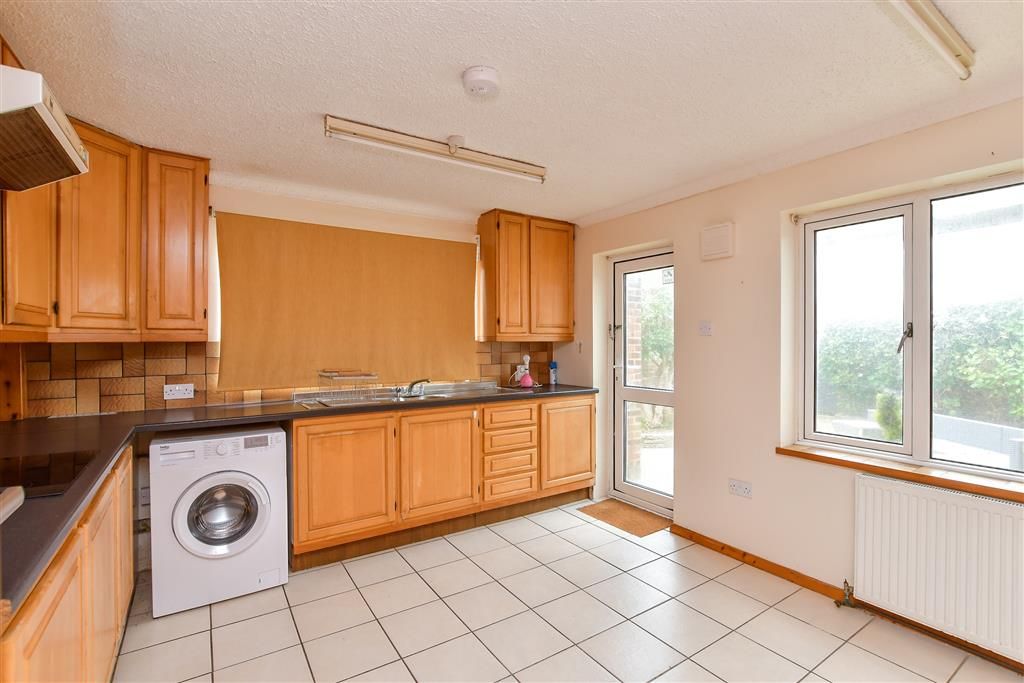 Property photo 2 of 11 Kitchen/ Breakfast Room