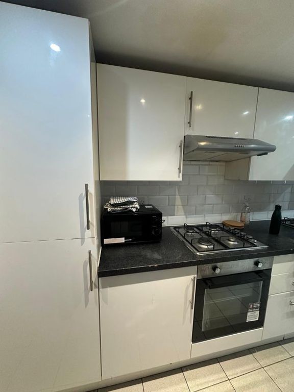 Property photo 2 of 12 9325323.Jpg