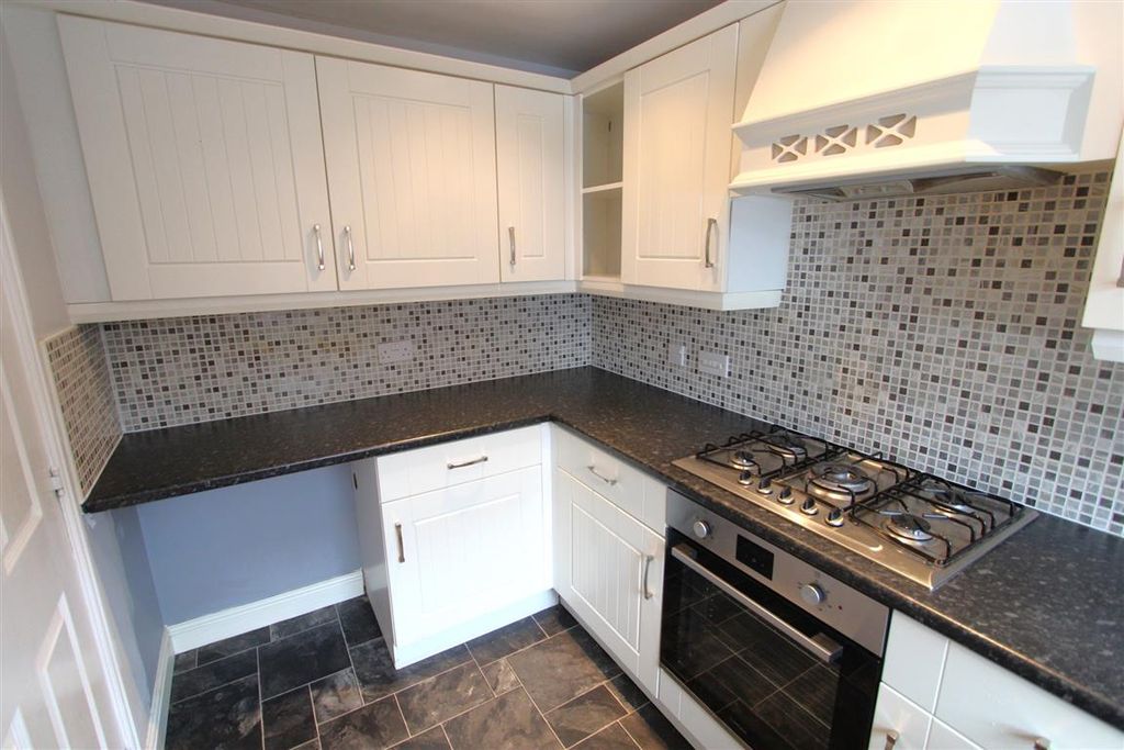 Property photo 3 of 18 Image